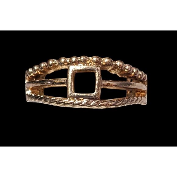 Paparazzi A Square Deal Gold Tone Stretch Ring Size 8 - Picture 3 of 14
